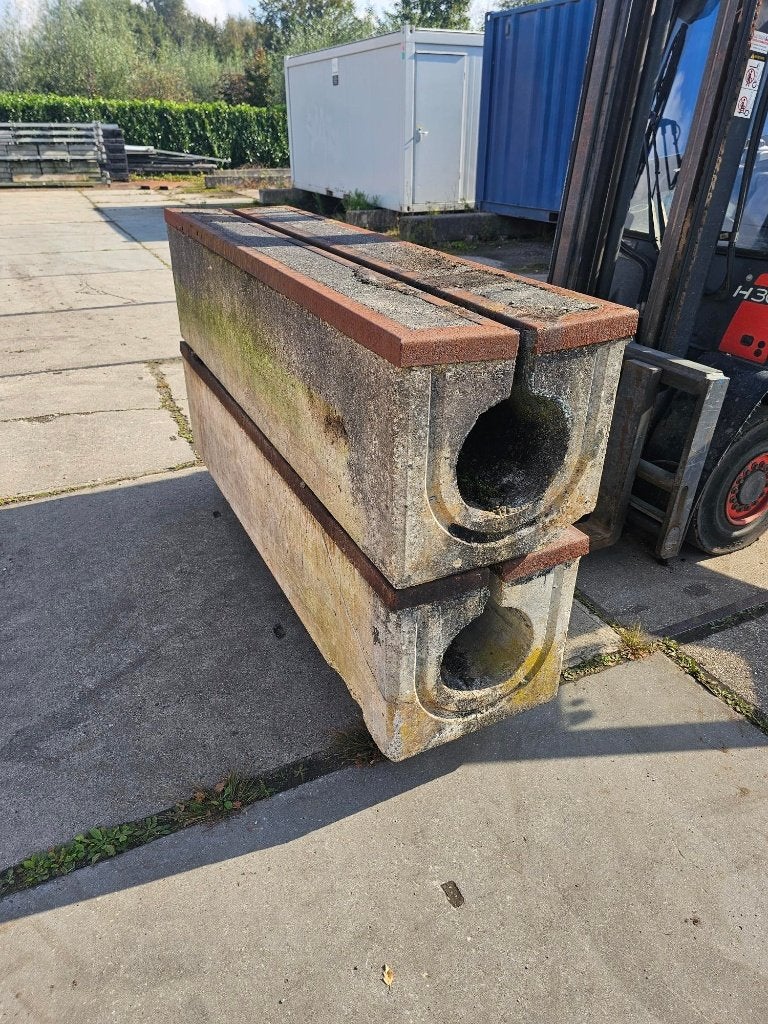 2x Stelcon verholen goot L200xB49xH50 cm, Ophalen, Overige materialen, Gebruikt, 80 mm of meer