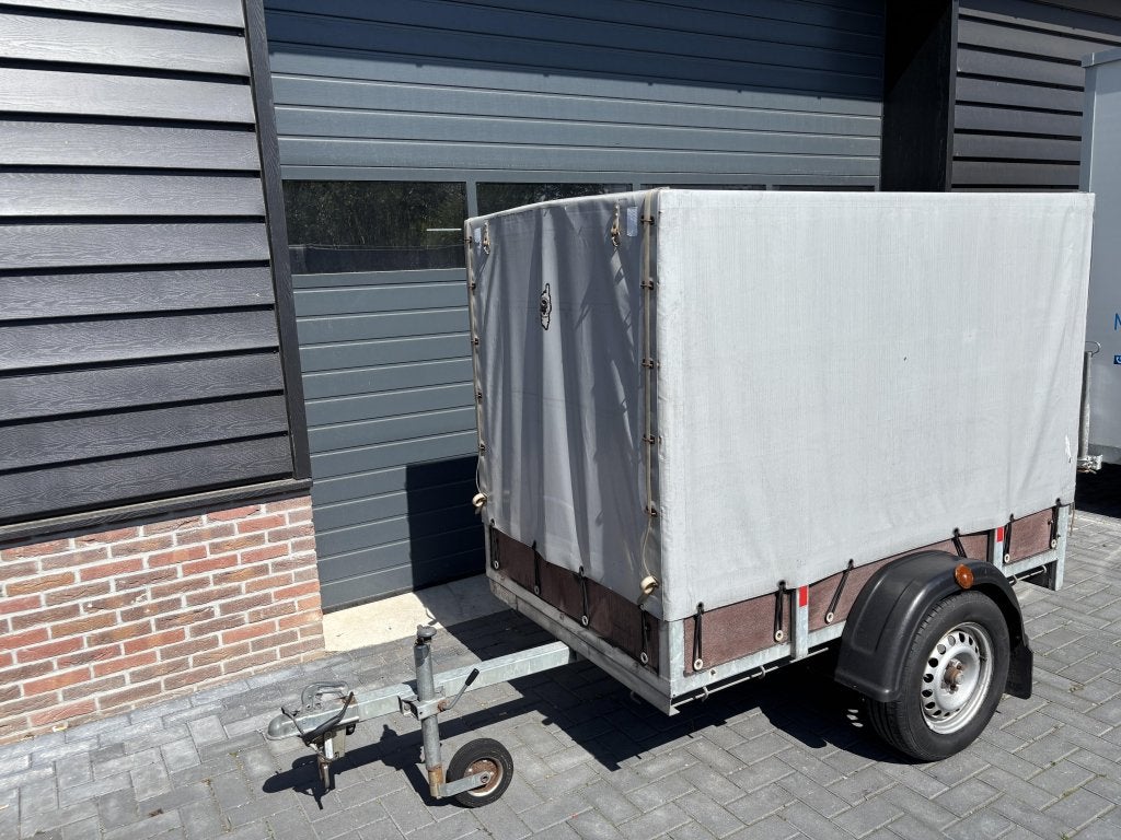 Huifaanhanger huifkar huifaanhangwagen enkelasser 750 kg, Gebruikt