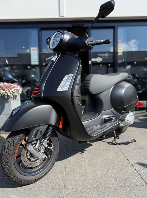 Vespa GTS Supersport 310 BTW, Niet ingevuld, Occasion, Bedrijf, Automaat