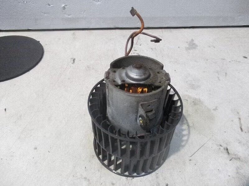 KACHEL VENTILATORMOTOR Saab 900 II (01-1993/02-1998), Saab-de-info@saabgroup.com, Gebruikt, Ophalen of Verzenden, Saab Deutschland GmbH