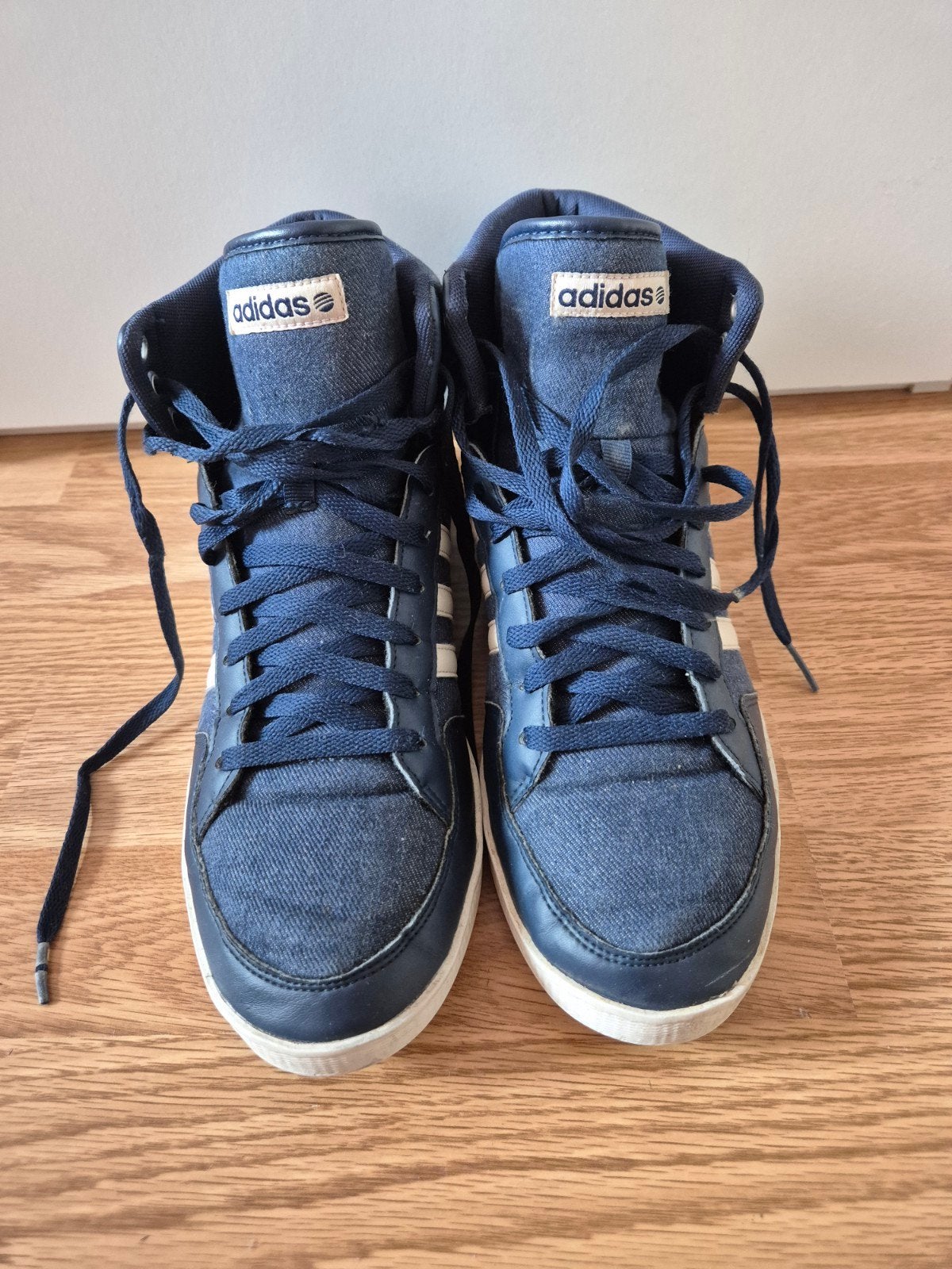 Blauwe Adidas NEO BB All Court Mid Denim gympen – maat 46, Blauw, Ophalen of Verzenden, Sneakers of Gympen, Adidas