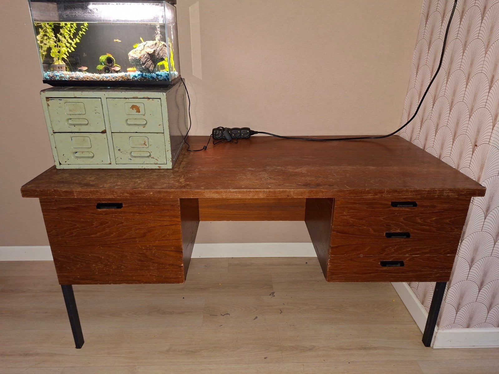 Vintage bureau, Huis en Inrichting, Bureaus, Ophalen, Overige typen, Gebruikt, 150 cm