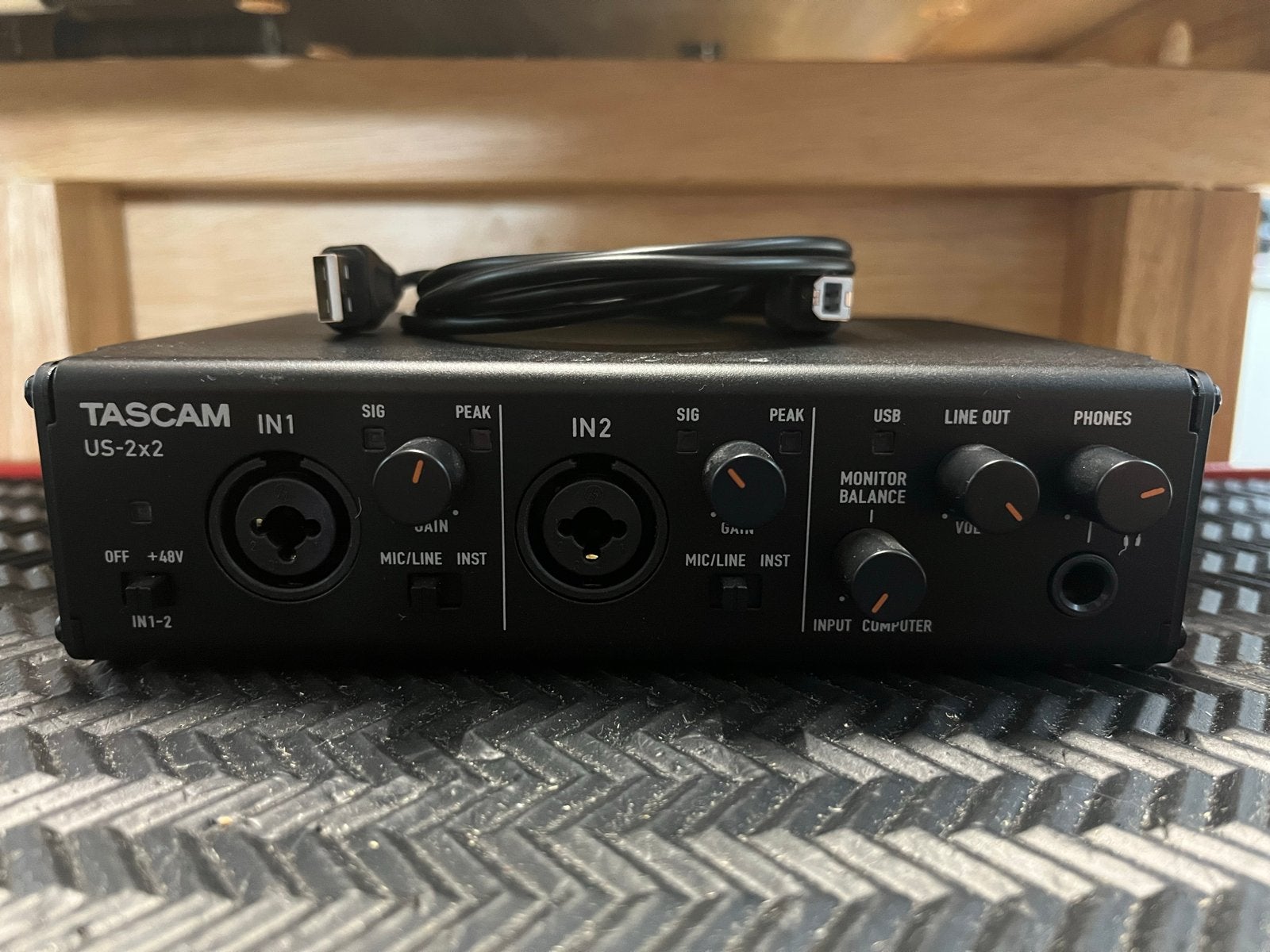 Tascam US-2x2 USB Audio/MIDI Interface, Ophalen of Verzenden, Zo goed als nieuw