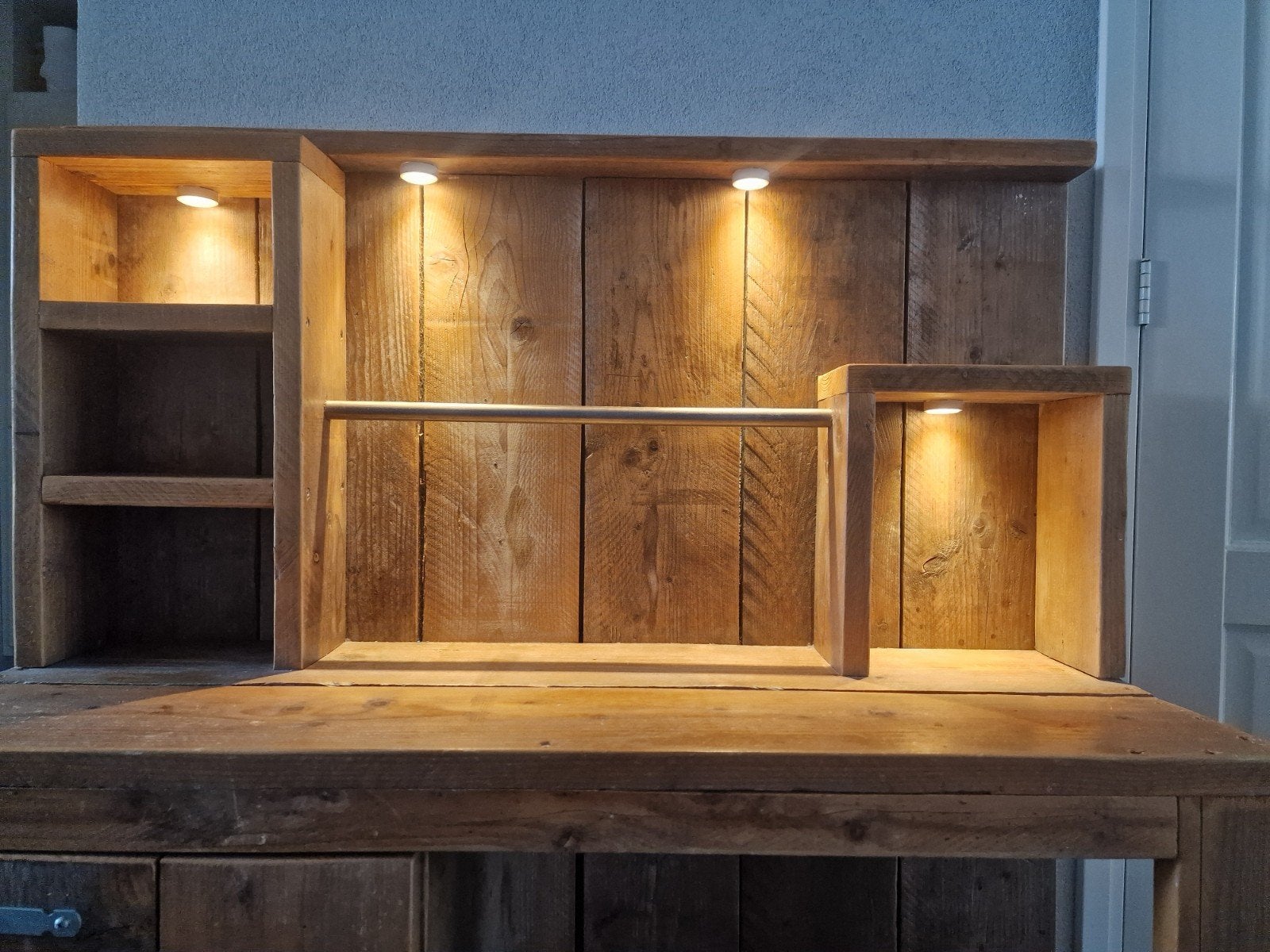 prachtig steigerhouten kinder bureau met verlichting, Ophalen, Gebruikt, Tafel(s)