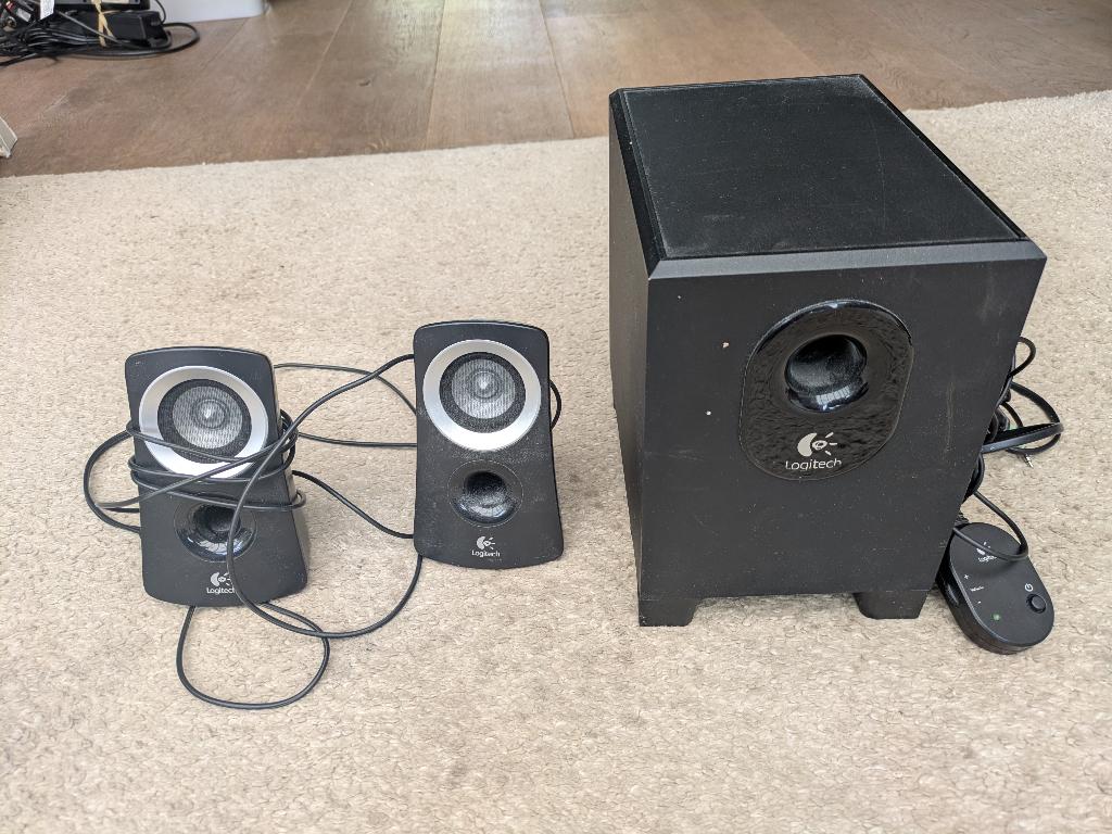 Logitech Speaker system Z313, Ophalen, Gebruikt, Logitech, Creative