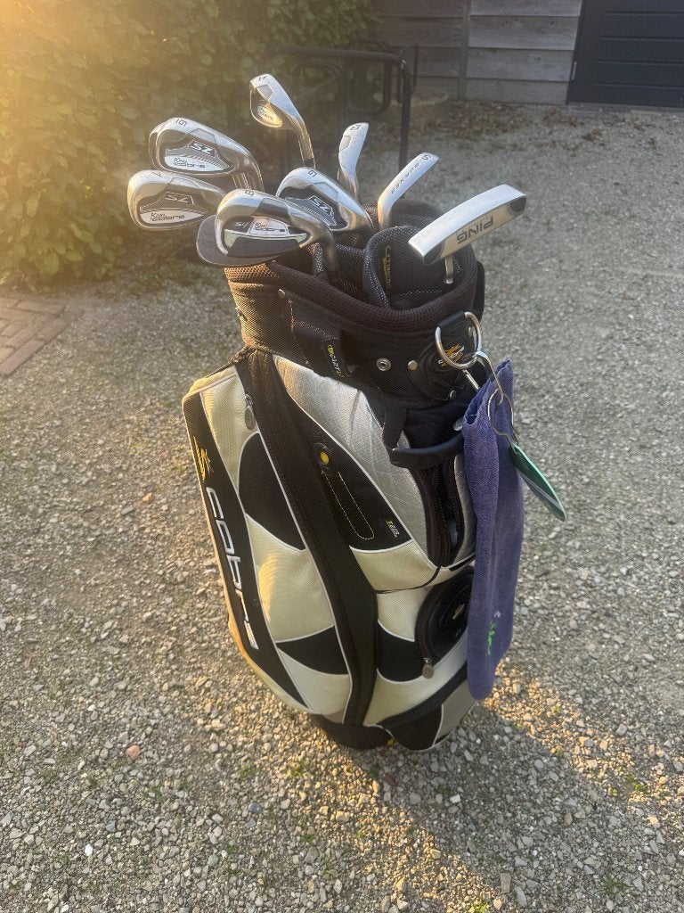Foto 20 van Complete KING COBRA GOLFSET INCL TAS