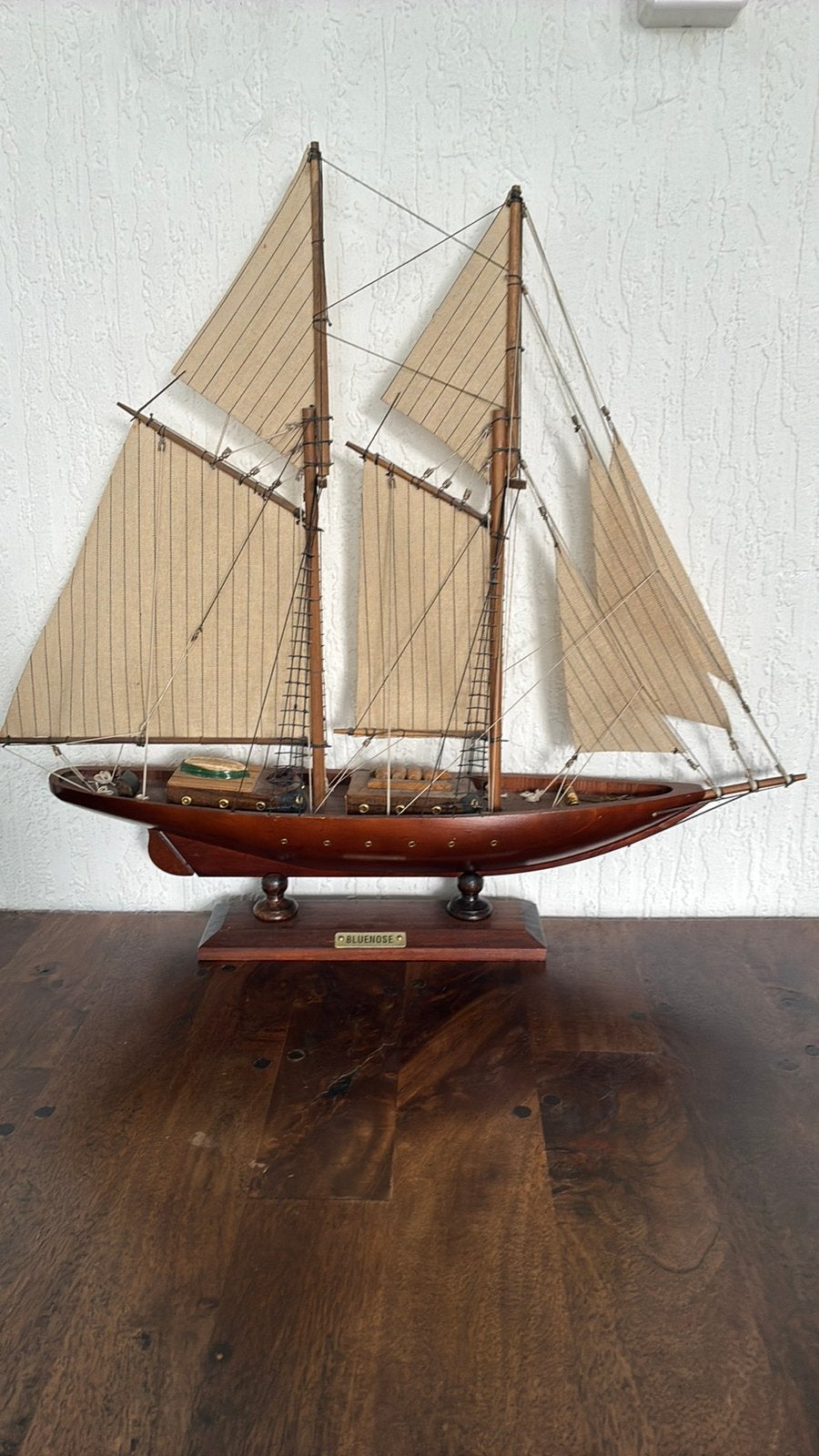 Zeilschip bluenose, Ophalen, Schaalmodel