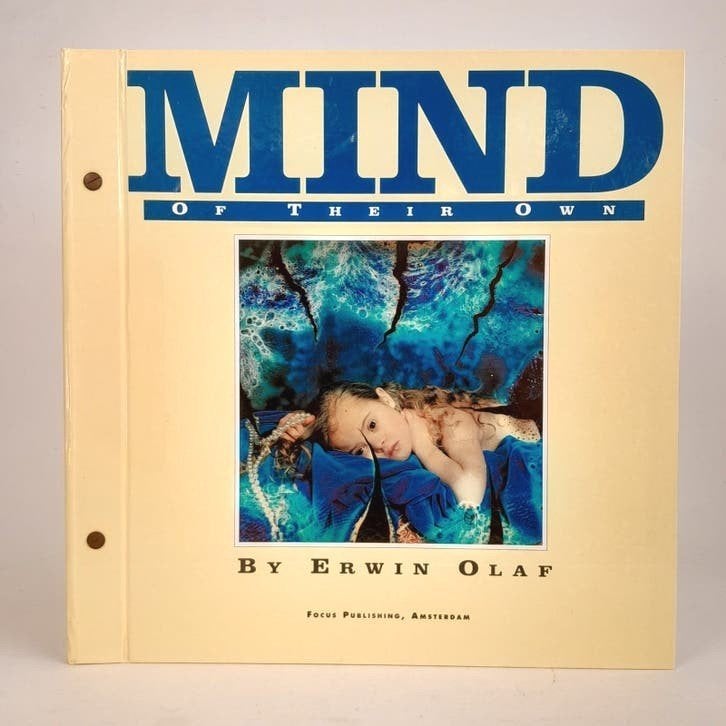Erwin Olaf - Mind of Their Own - 1995 - foto's portretten, Ophalen of Verzenden, Zo goed als nieuw, Fotografen