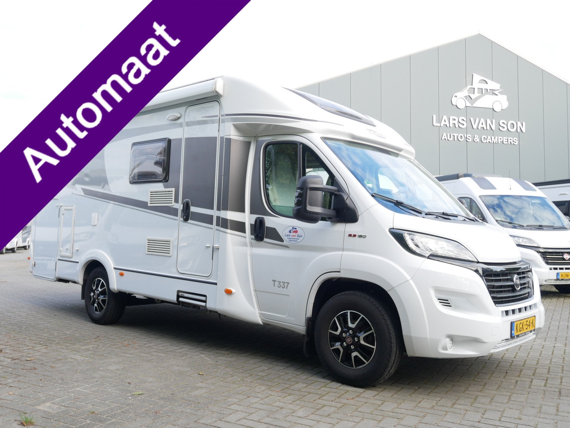 Carado T337 Automaat, Lengtebedden, XXL Garage, 2x Airco, Fi, Automaat, Airbags, Airconditioning, Ringverwarming