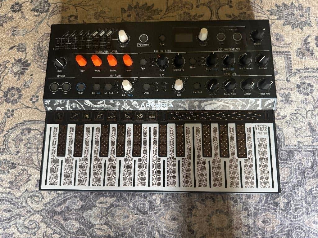 Arturia MicroFreak Synthesizer - in nieuwstaat, Muziek en Instrumenten, Ophalen of Verzenden, Zo goed als nieuw, Overige aantallen