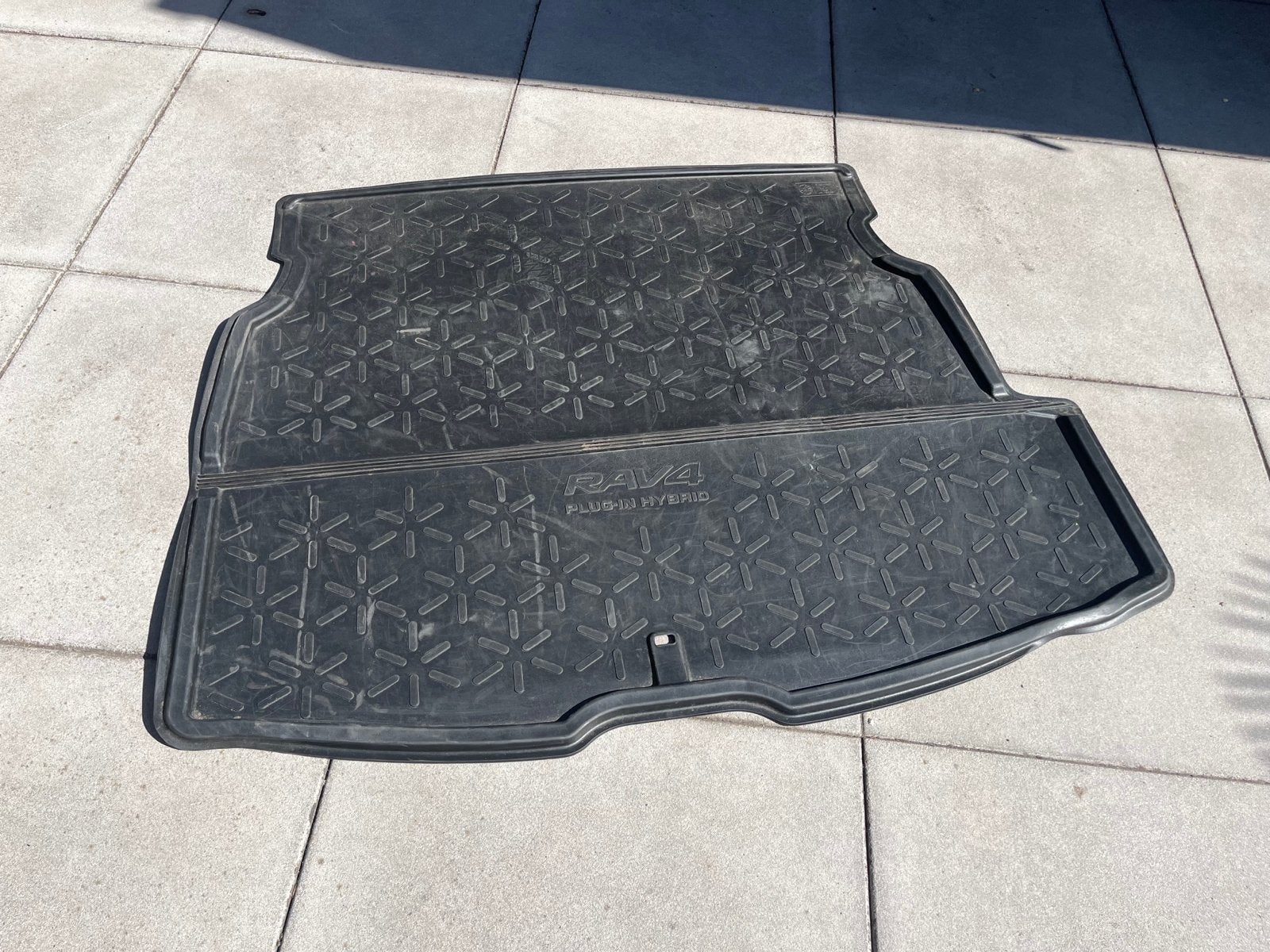 Toyota RAV4 Plug-in Hybrid kofferbakmat, Ophalen, Gebruikt