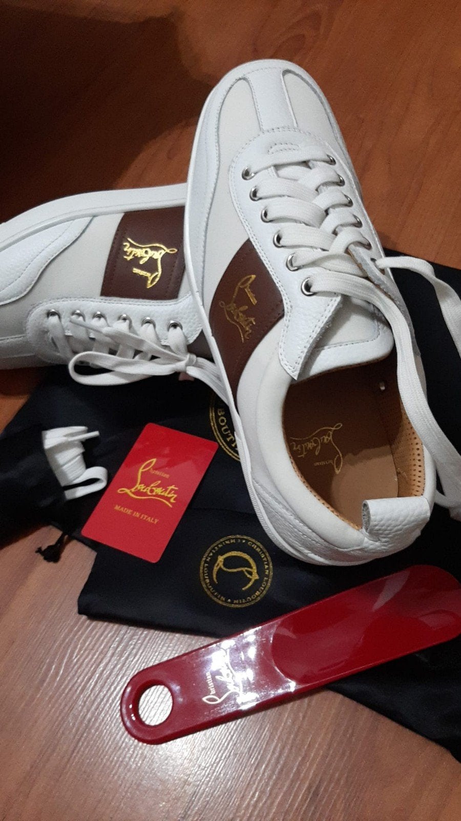 Christian Louboutin sneakers wit/bruin - Maat 42, Christian Louboutin, Wit, Nieuw, Ophalen of Verzenden