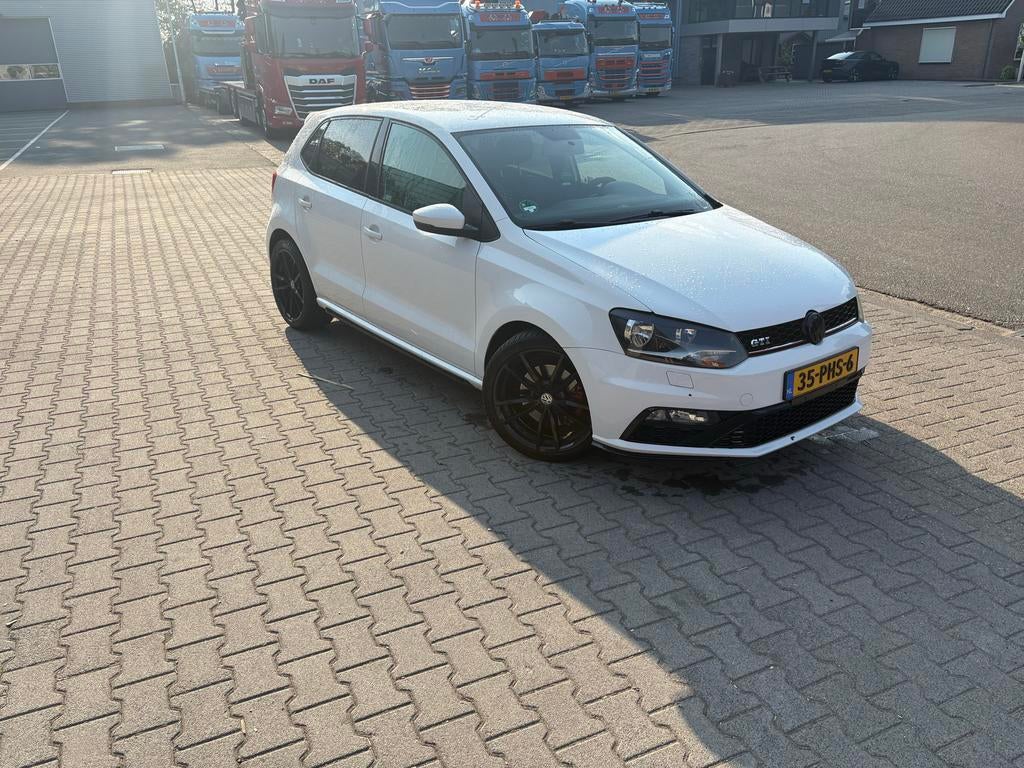 Volkswagen Polo 1.4 GTI 132KW DSG 2011 Wit, 1169 kg, 4 cilinders, 179 pk, Wit