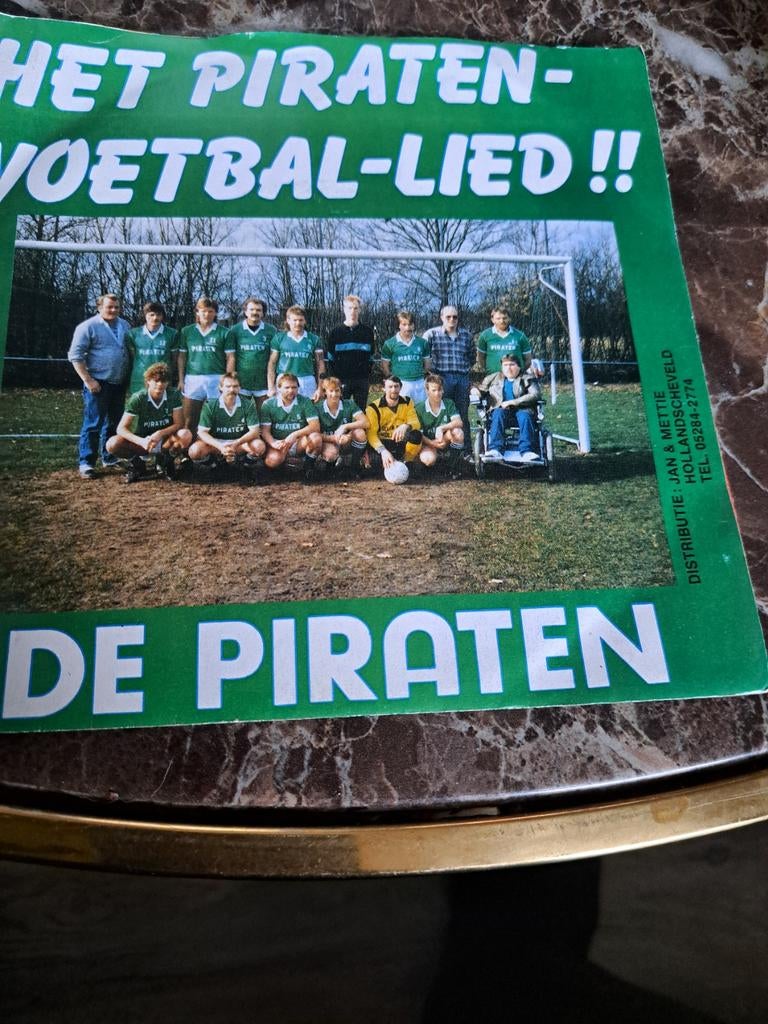 Het Piraten Voetbal-Lied! - De Piraten single, Ophalen of Verzenden, Gebruikt
