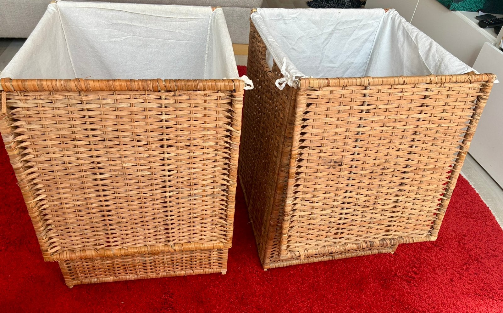 2 IKEA branas rieten wasmanden met binnenzak zgan, Ophalen, Met deksel, Mand, Zo goed als nieuw