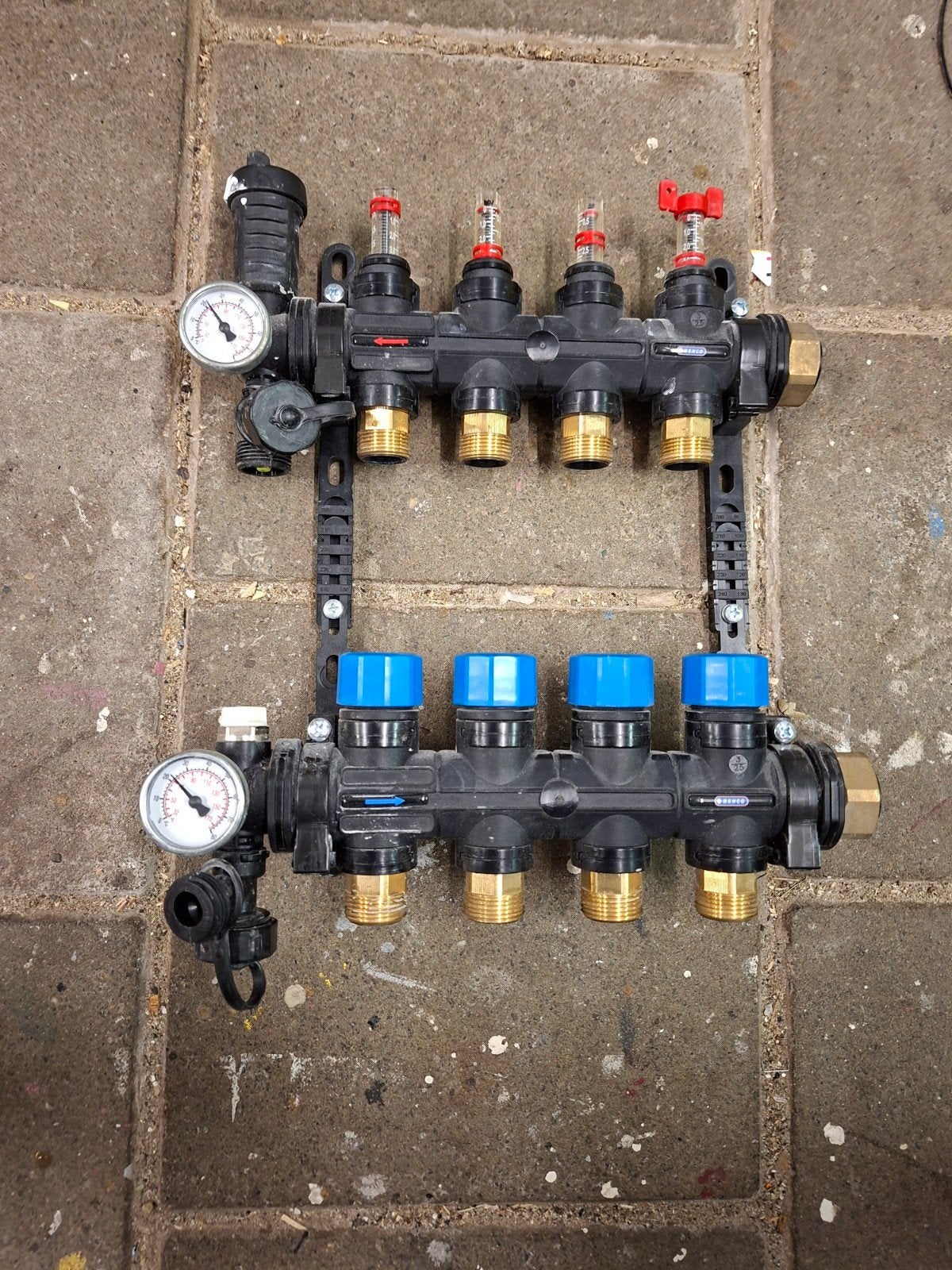 Vloerverwarmingsverdeler 4 groepen, Gebruikt, Minder dan 30 cm, Overige typen, Minder dan 60 cm