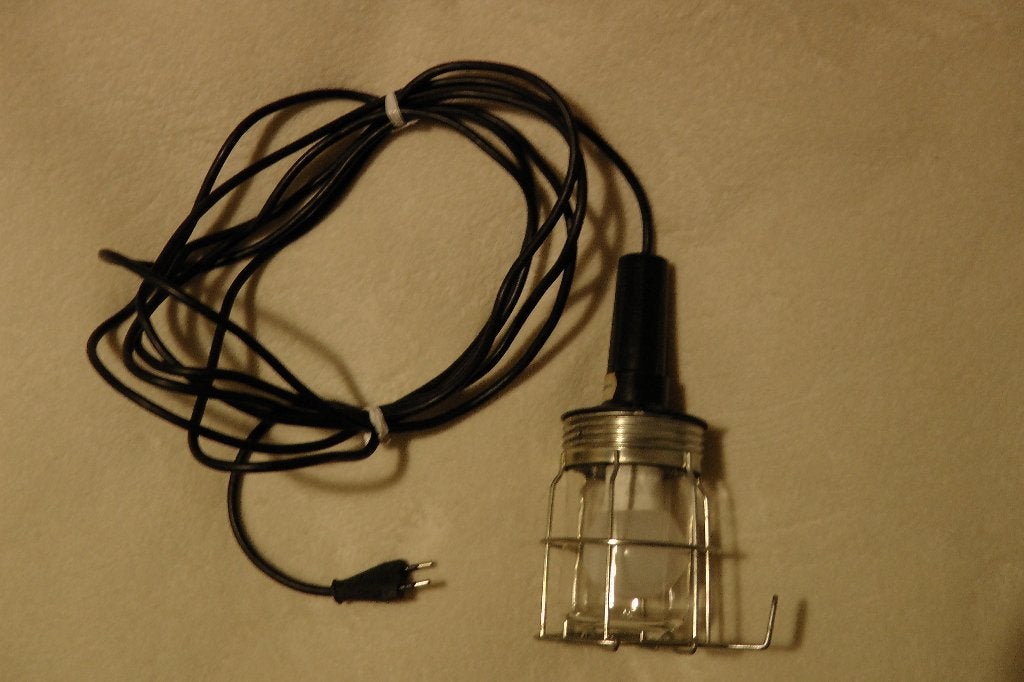 Degelijke werklamp in metalen behuizing met lang zwart snoer, Ophalen of Verzenden, Gebruikt, Minder dan 50 watt, Lamp