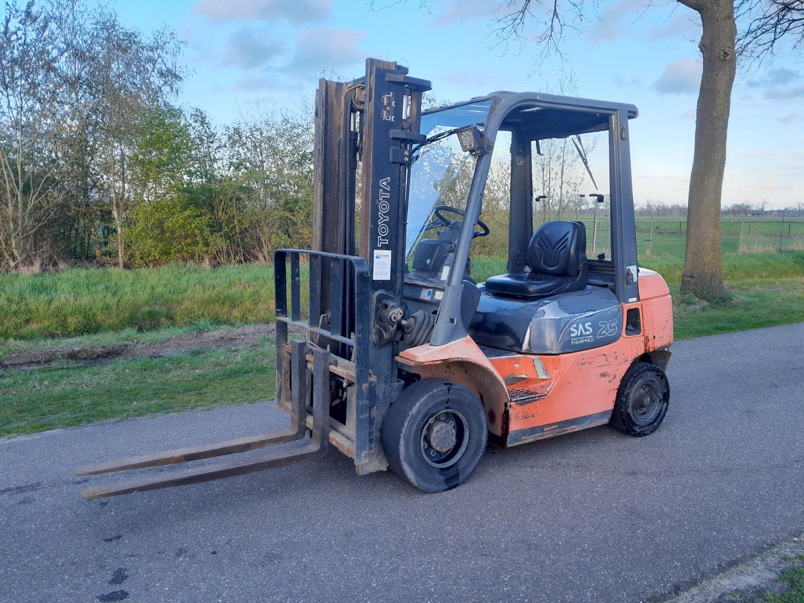 Toyota diesel heftruck 2,5T, Ophalen, Gebruikt