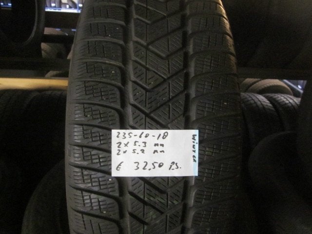 235 60 18 Pirelli Scorpion Winter winterbanden, 18 inch, Gebruikt, 235 mm, Band(en)