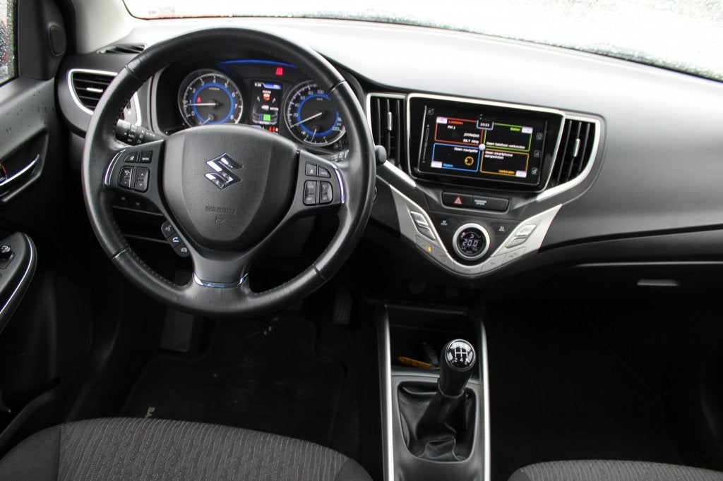 Suzuki Baleno 1.2 SmartHybrid High Executive |Trekhaak |Navi, Stof, Gebruikt, 4 cilinders, Origineel Nederlands