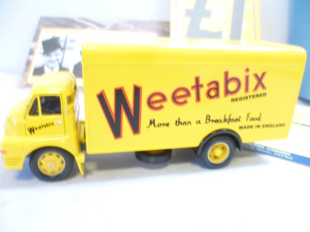 Corgi Toys 19302 Bedford S Weetabix Golden Oldies modelauto, Ophalen of Verzenden, Nieuw, Bus of Vrachtwagen, Corgi