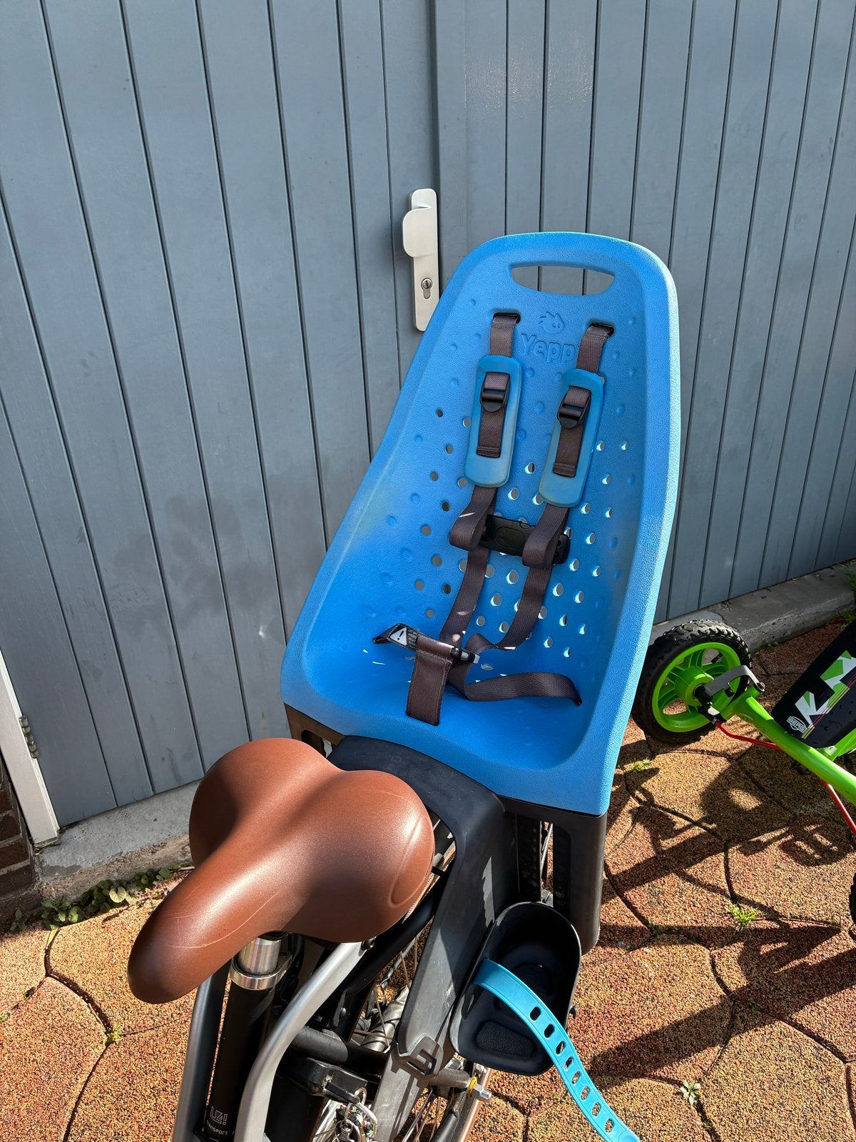 Yepp Fietszitje Achter - Blauw met Framebevestiging, Ophalen, Achterzitje, 9 t/m 18 kg, Gebruikt