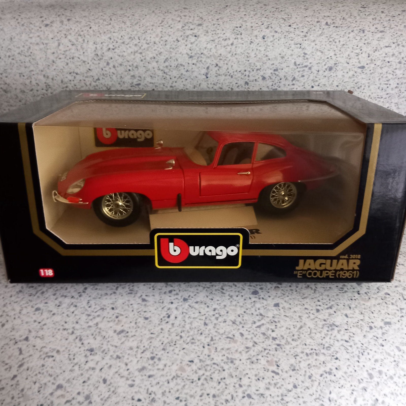 Jaguar E-type coupe Bburago Rood, Ophalen of Verzenden, Nieuw, Bburago