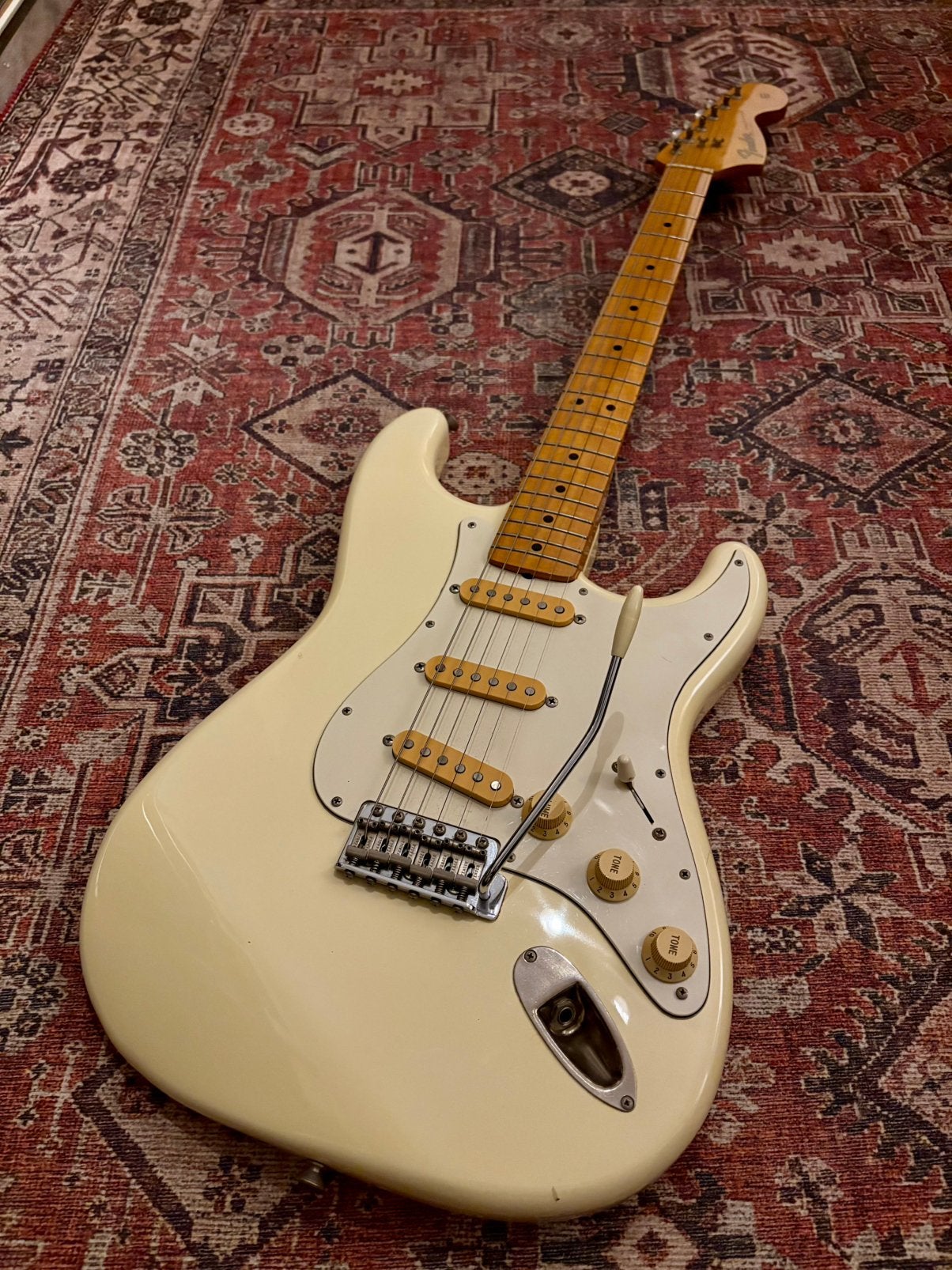 Fender ST-68 Stratocaster Olympic White Japan, Muziek en Instrumenten, Ophalen of Verzenden, Gebruikt, Solid body, Fender