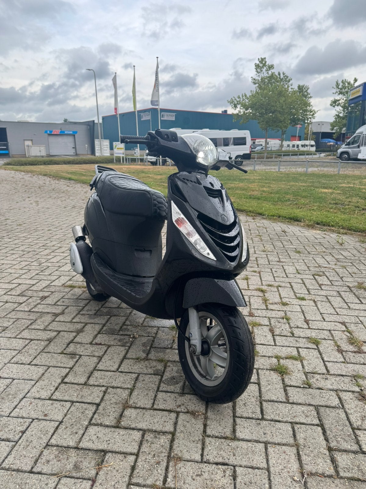 Piaggio zip 2 takt - 70cc, Ophalen, Tweetakt, Maximaal 45 km/u, Zo goed als nieuw