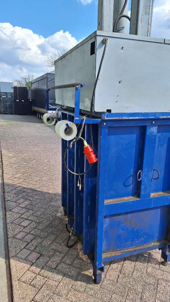 papierpers karton pers, Ophalen, H.O.Albert Ale Slotema, Albert@hoaas.nl, Industriepark 2a 9351PA Leek