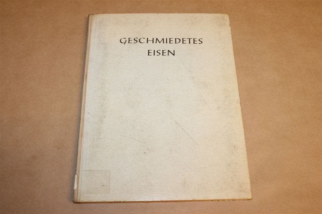 Prachtig boek over smeedijzer [hekken, ornamenten etc] !!, Ophalen of Verzenden, Zo goed als nieuw