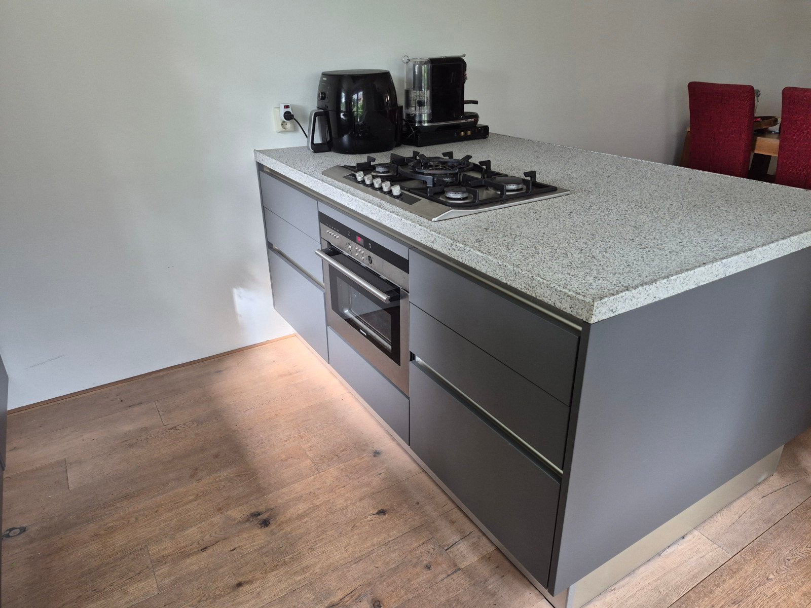 Nette gebruikte keuken met eiland en combi-oven, Ophalen, Gebruikt, Graniet of Steen, Met kookeiland