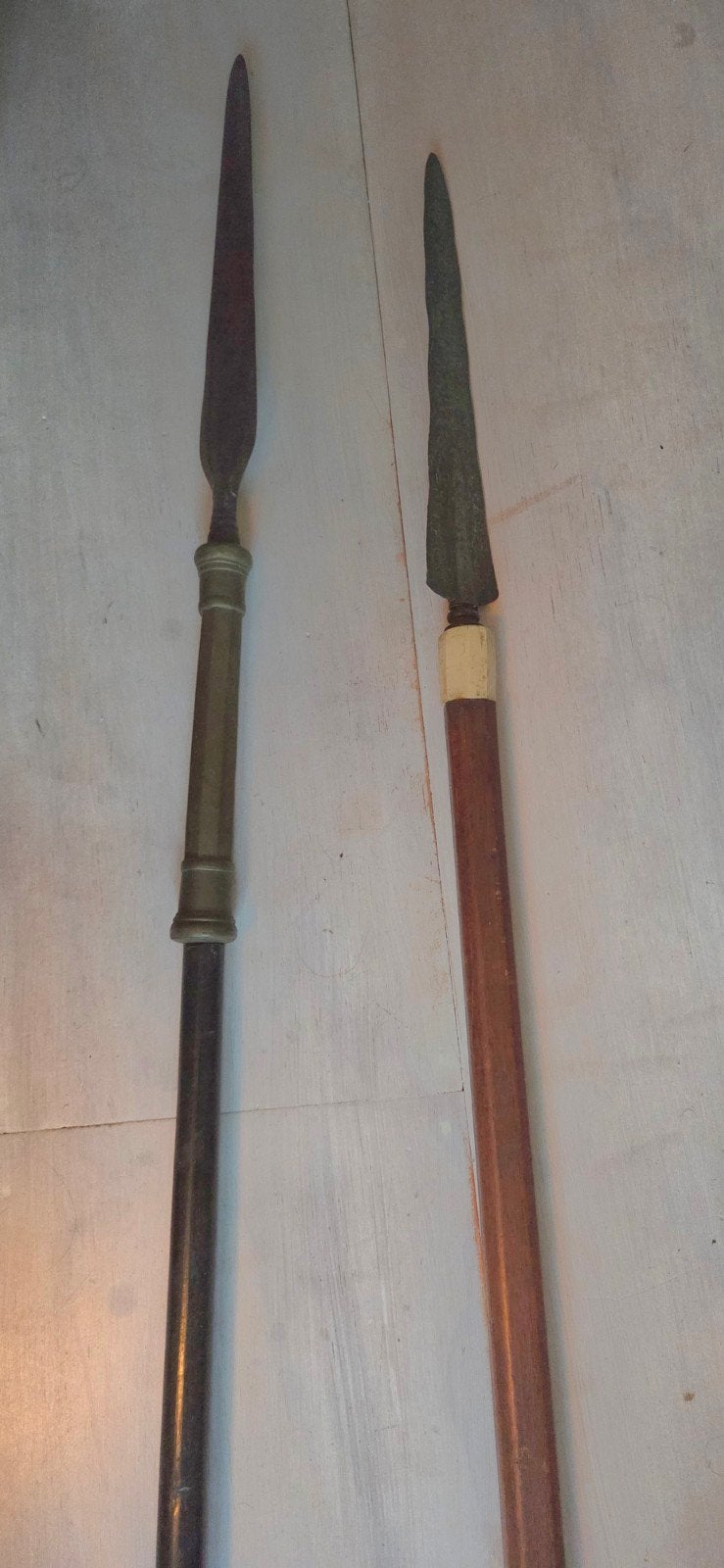 2x Antieke indonesische tombak, Ophalen