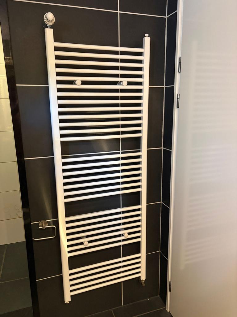 Witte Handdoekradiator - vandaag ophalen, Doe-het-zelf en Verbouw, Verwarming en Radiatoren, Ophalen, 500 tot 800 watt, Radiator