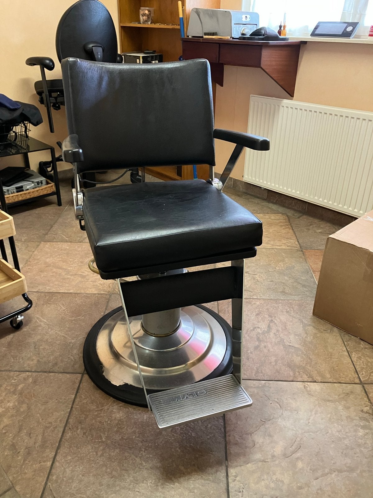 Gratis: 2 kapperstoelen, Ophalen of Verzenden
