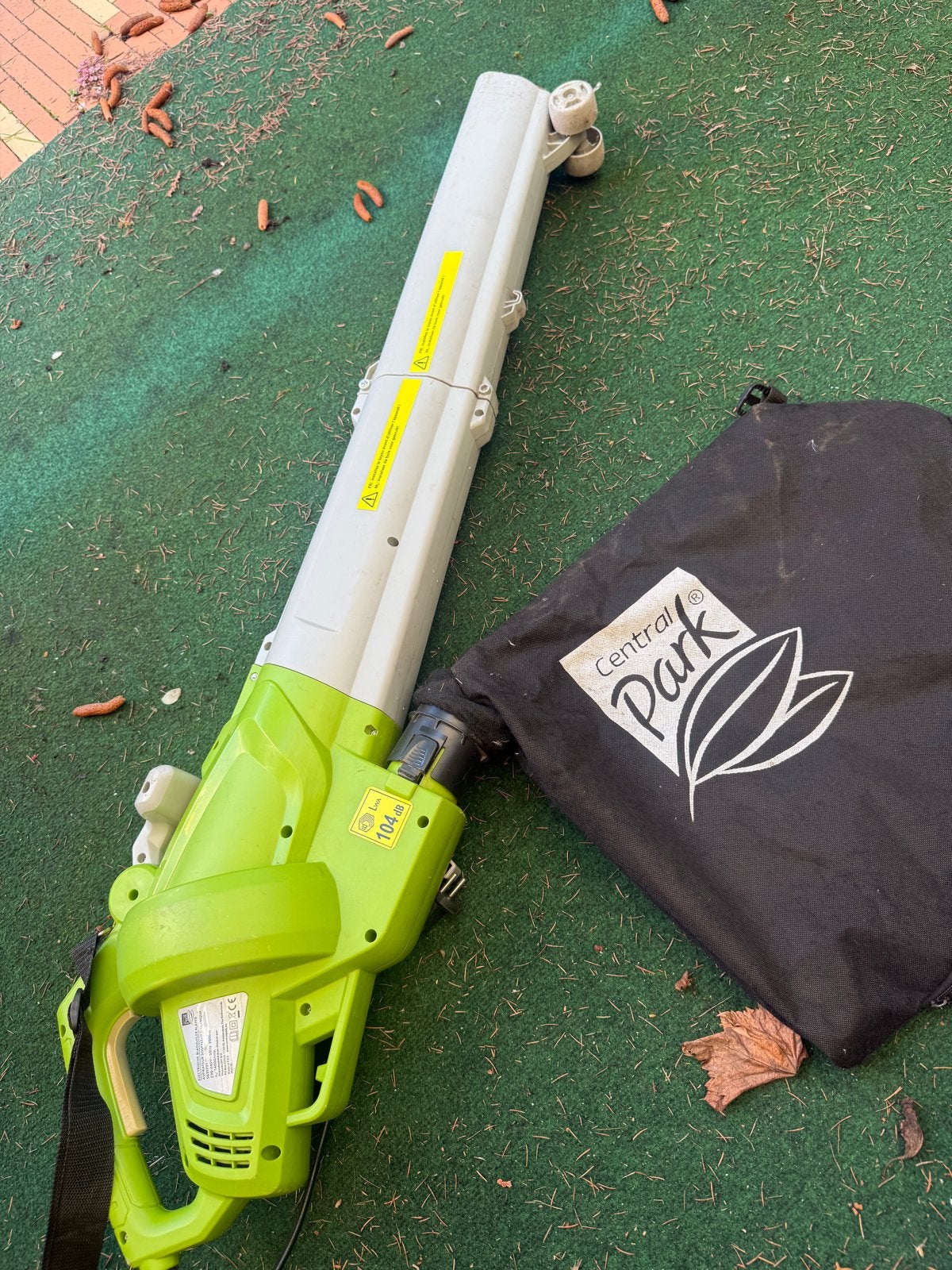 Central Park bladblazer met zuigfunctie, Ophalen, Gebruikt, Handgedragen, Met opvangzak
