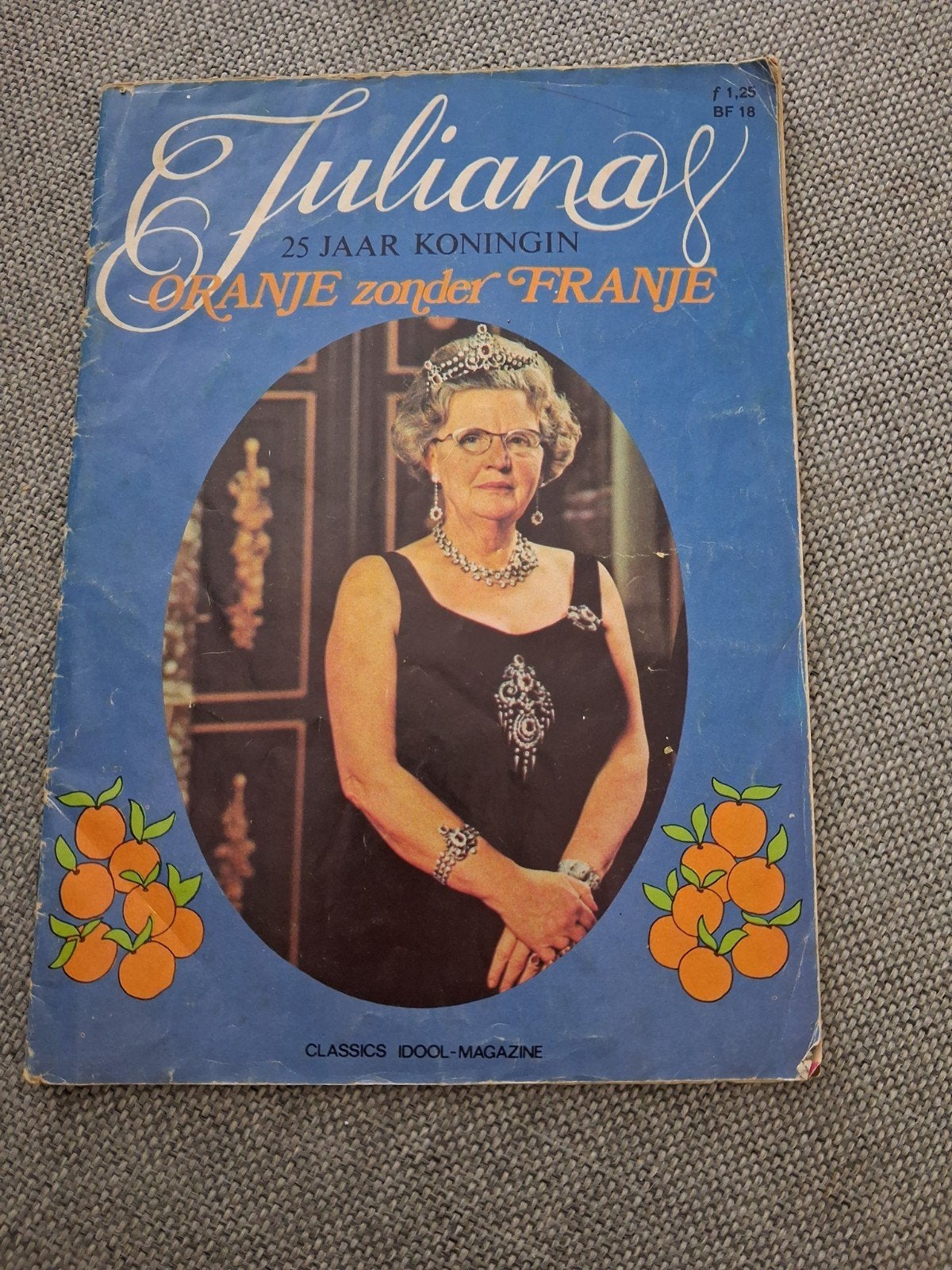 Juliana: 25 Jaar Koningin - Oranje zonder Franje, Boeken, Ophalen of Verzenden, Gelezen, Overige typen