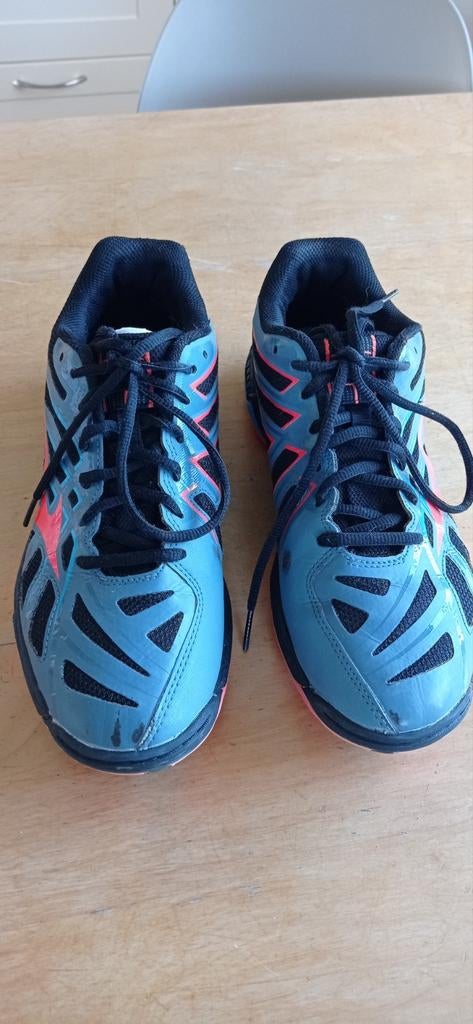 Mizuno Wave Hurricane 3 dames volleybalschoen, maat 40,5., Sport en Fitness, Volleybal, Ophalen of Verzenden, Gebruikt, Schoenen