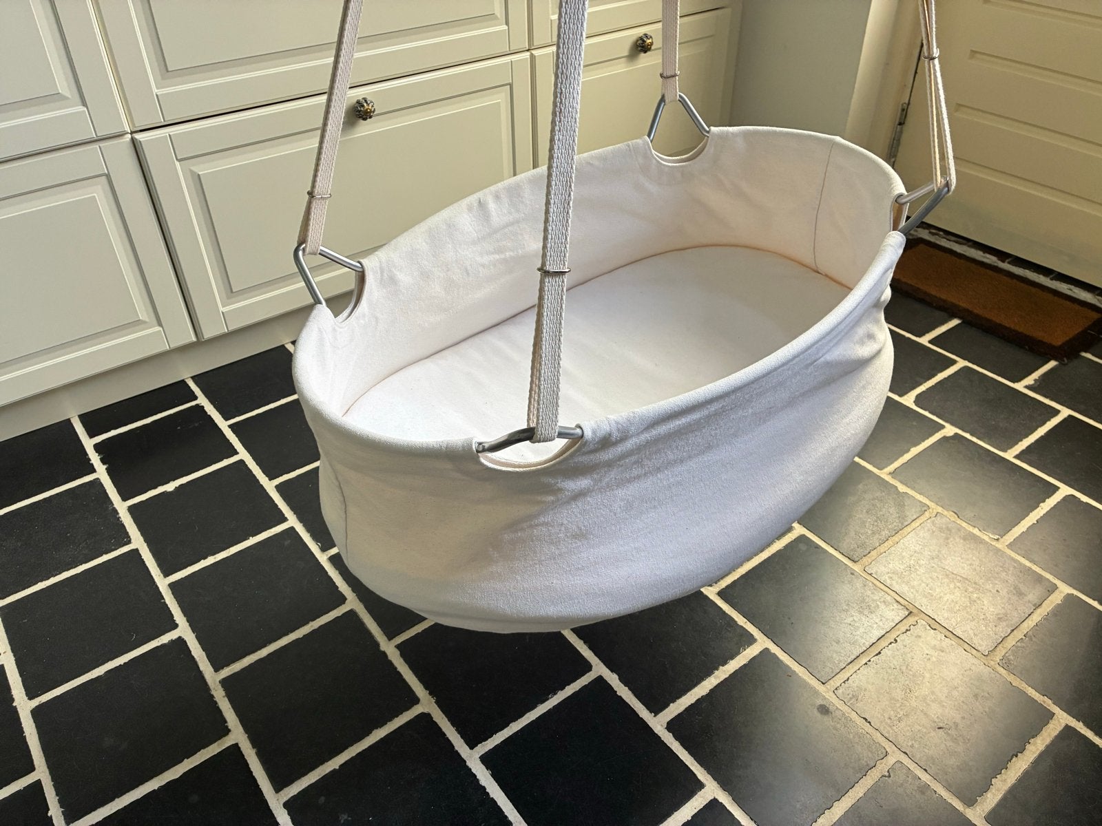 Leander hangwieg + matras - Zo goed als nieuw, Kinderen en Baby's, Babywiegjes en Ledikanten, Ophalen, Zo goed als nieuw, Wieg