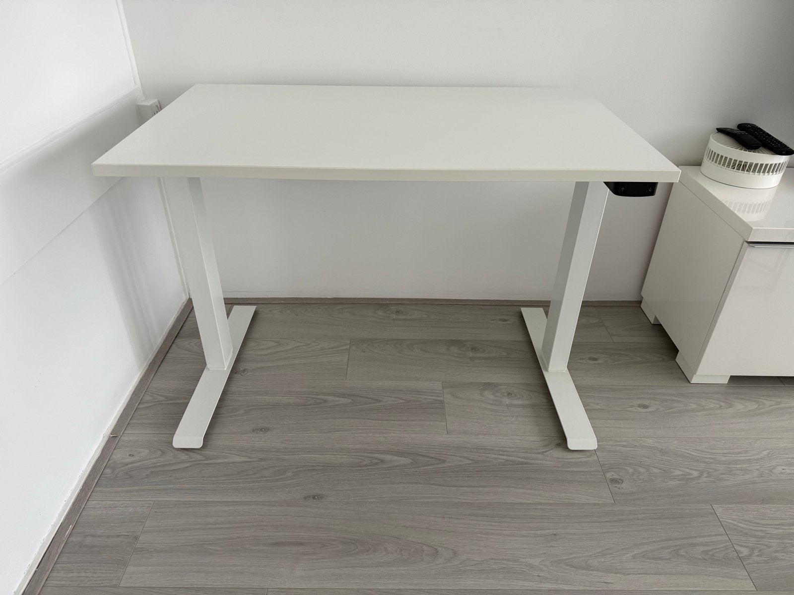 DPJworkspace Zit-sta bureau wit 100x60, Huis en Inrichting, Ophalen, Zit-sta bureau, Elektrisch, Zo goed als nieuw