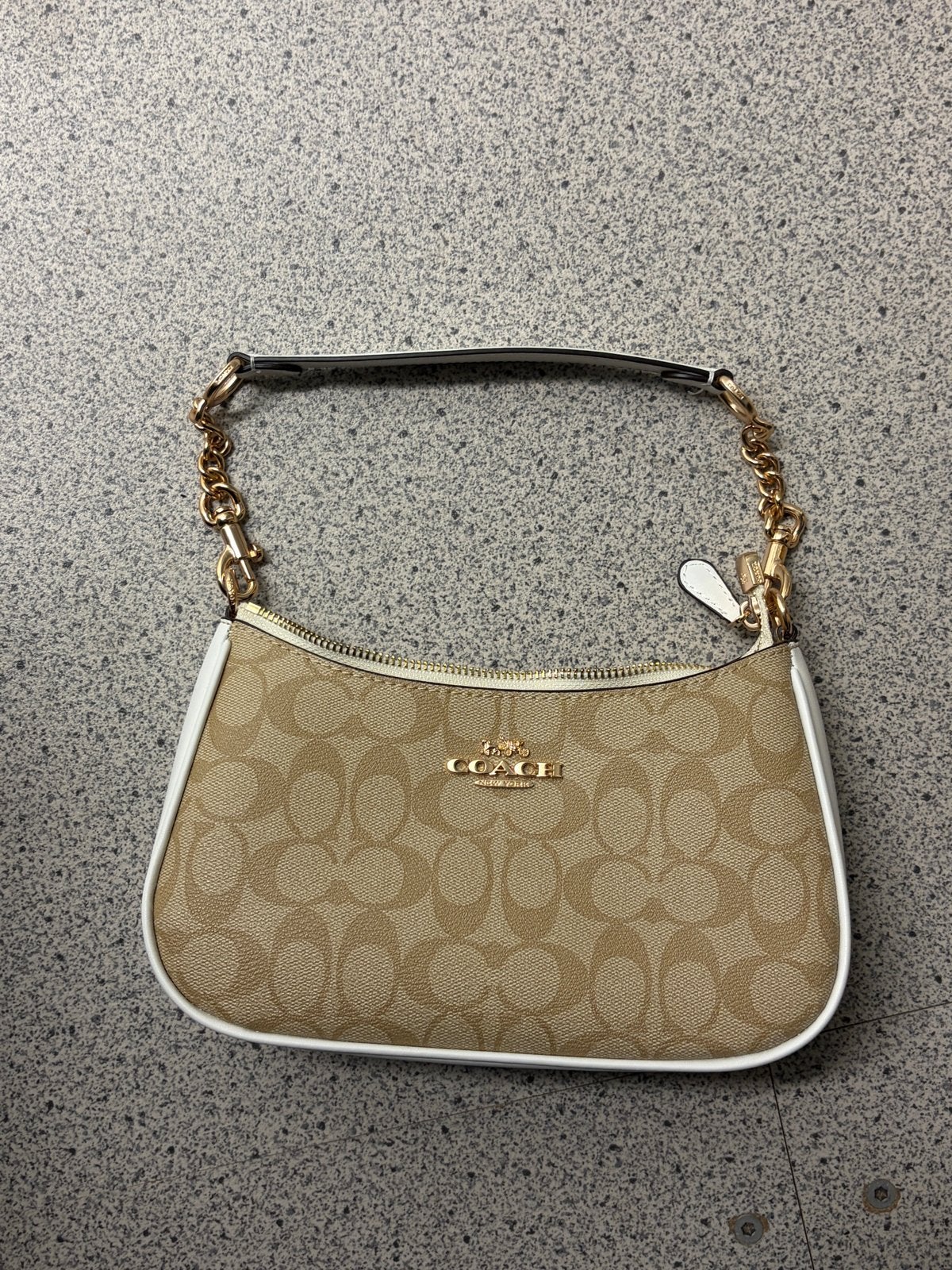 Coach tas, Ophalen of Verzenden, Zo goed als nieuw, Beige, Schoudertasje