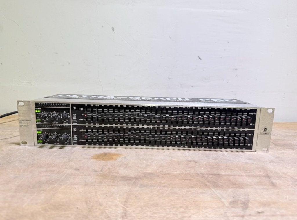 Behringer GEQ 3102 Ultra-Graph Pro Equalizer, Ophalen of Verzenden, Gebruikt, Equalizer