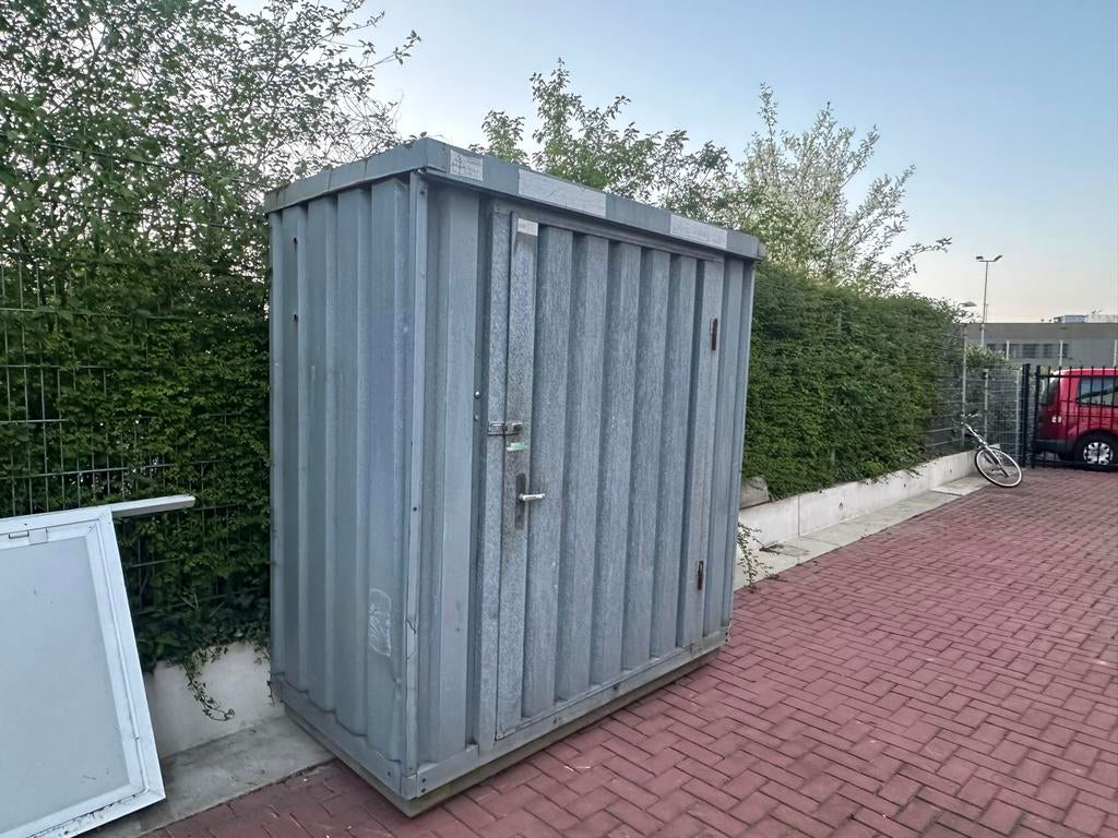 Milieu Container, Ophalen