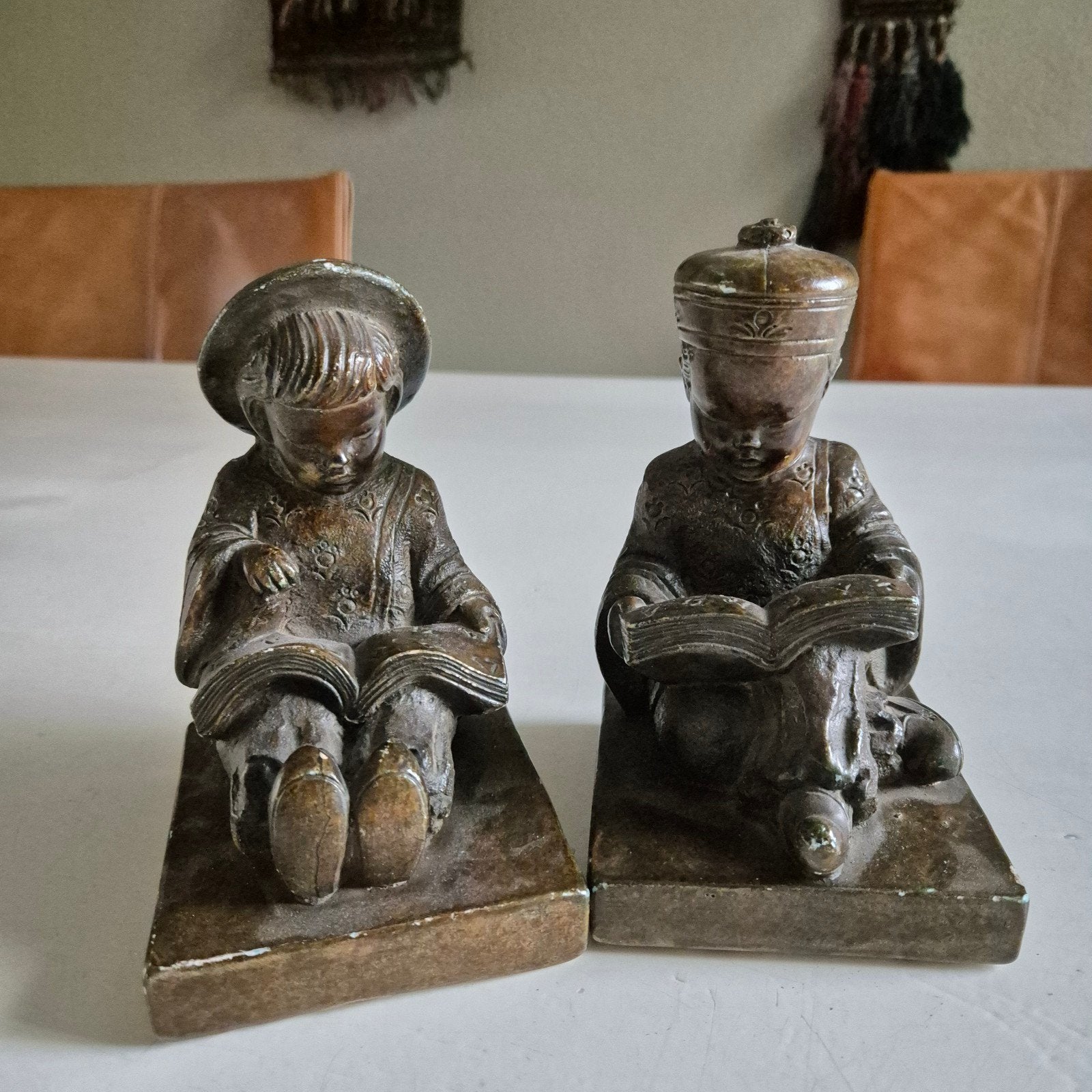 Vintage Bronzen Boekensteunen: Lezende Jongens, Ophalen of Verzenden