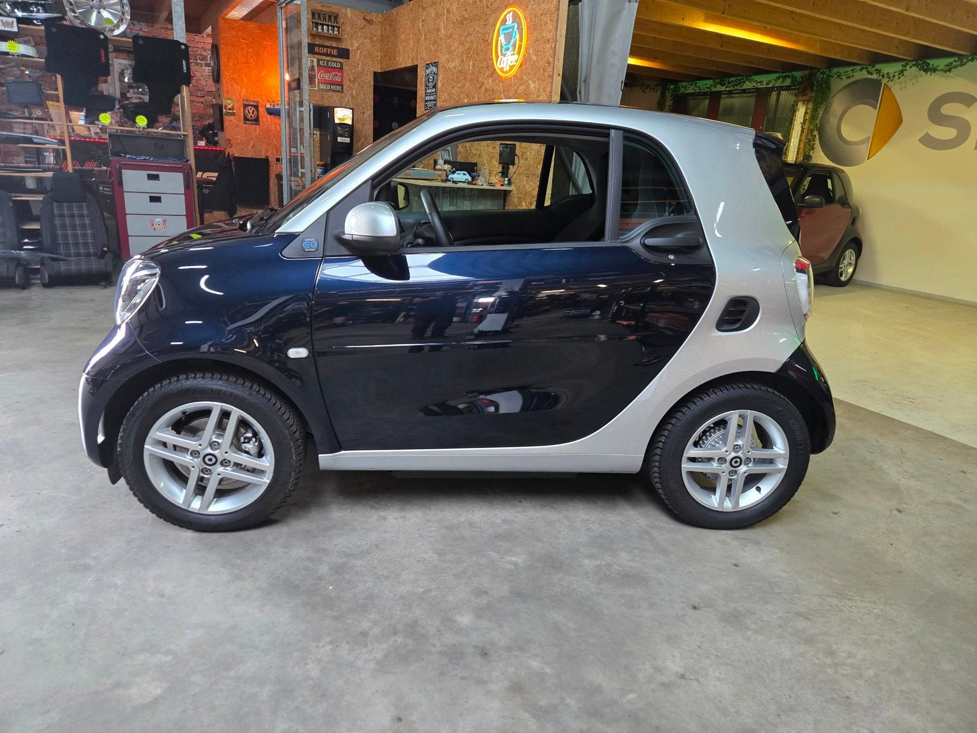 Foto 3 van Smart Fortwo EQ Comfort PLUs - 2024 ! - Winterpakket met sto