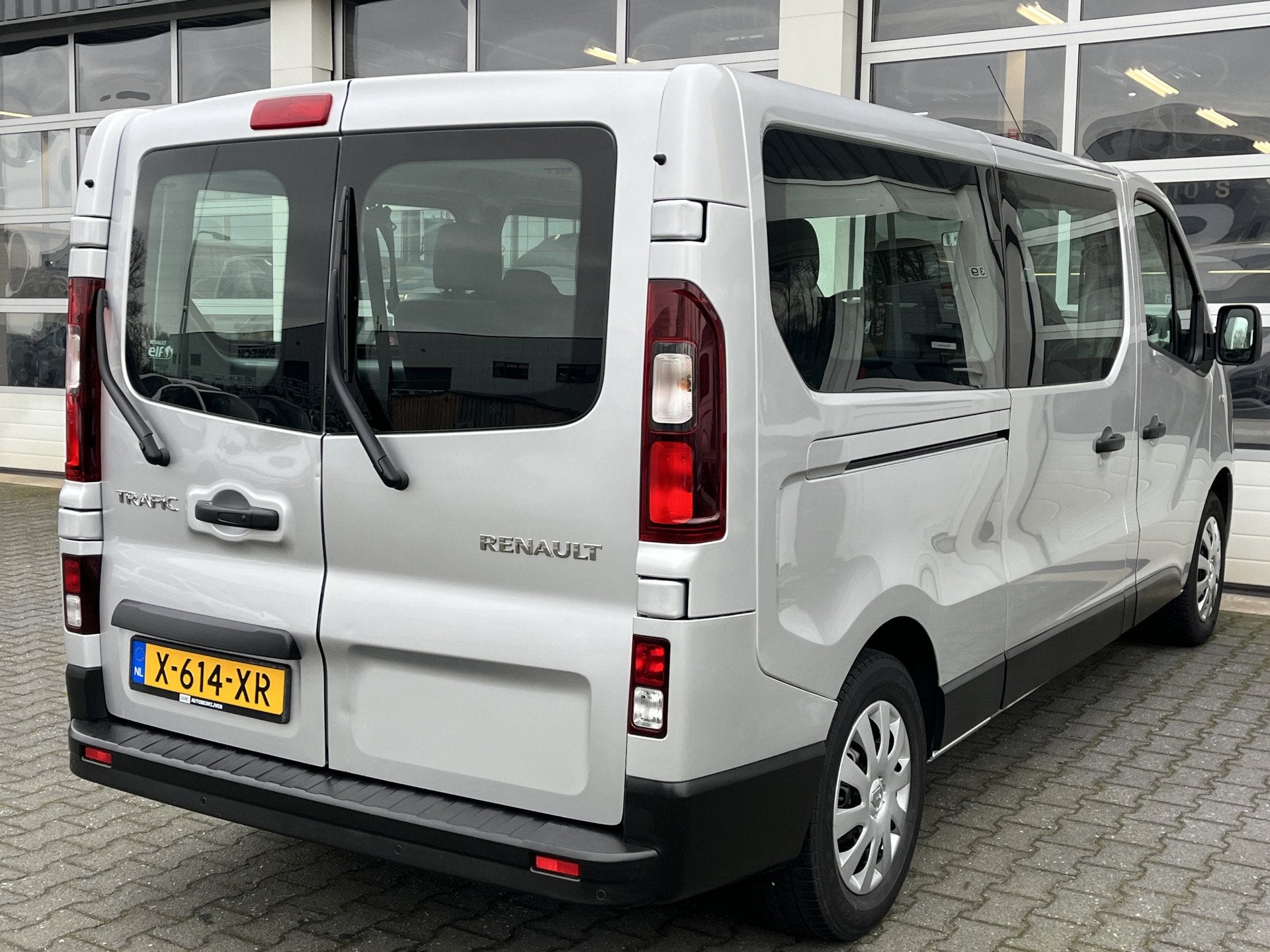 Renault Trafic Passenger 9-persoons 1.6 dCi Grand Authentiqu, Auto's, Voorwielaandrijving, Gebruikt, 2000 kg, Origineel Nederlands