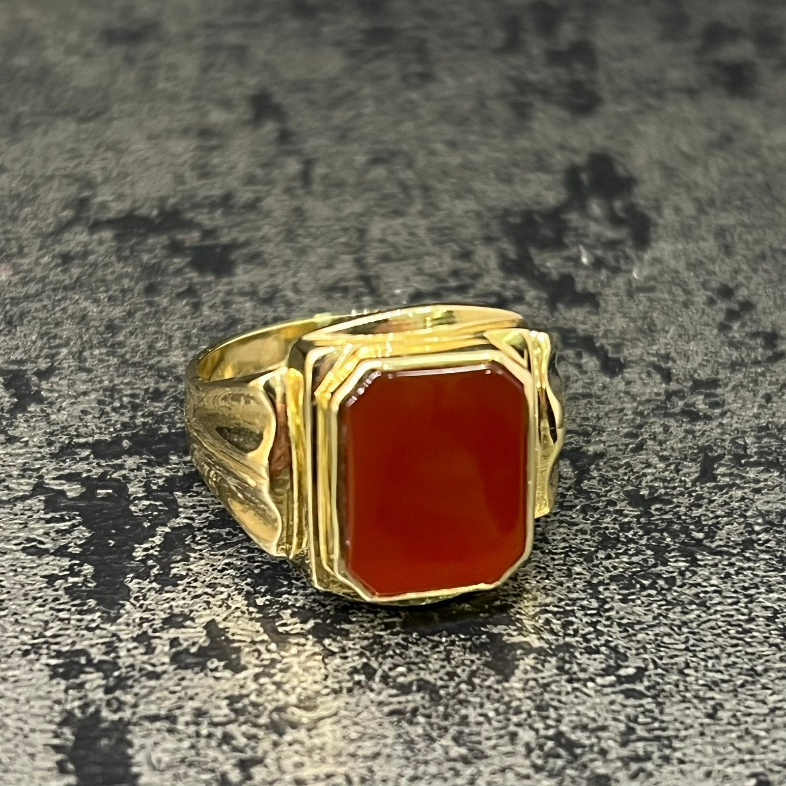 14 karaat gouden ring zegelring, Ophalen of Verzenden, Nieuw, Goud, Heer