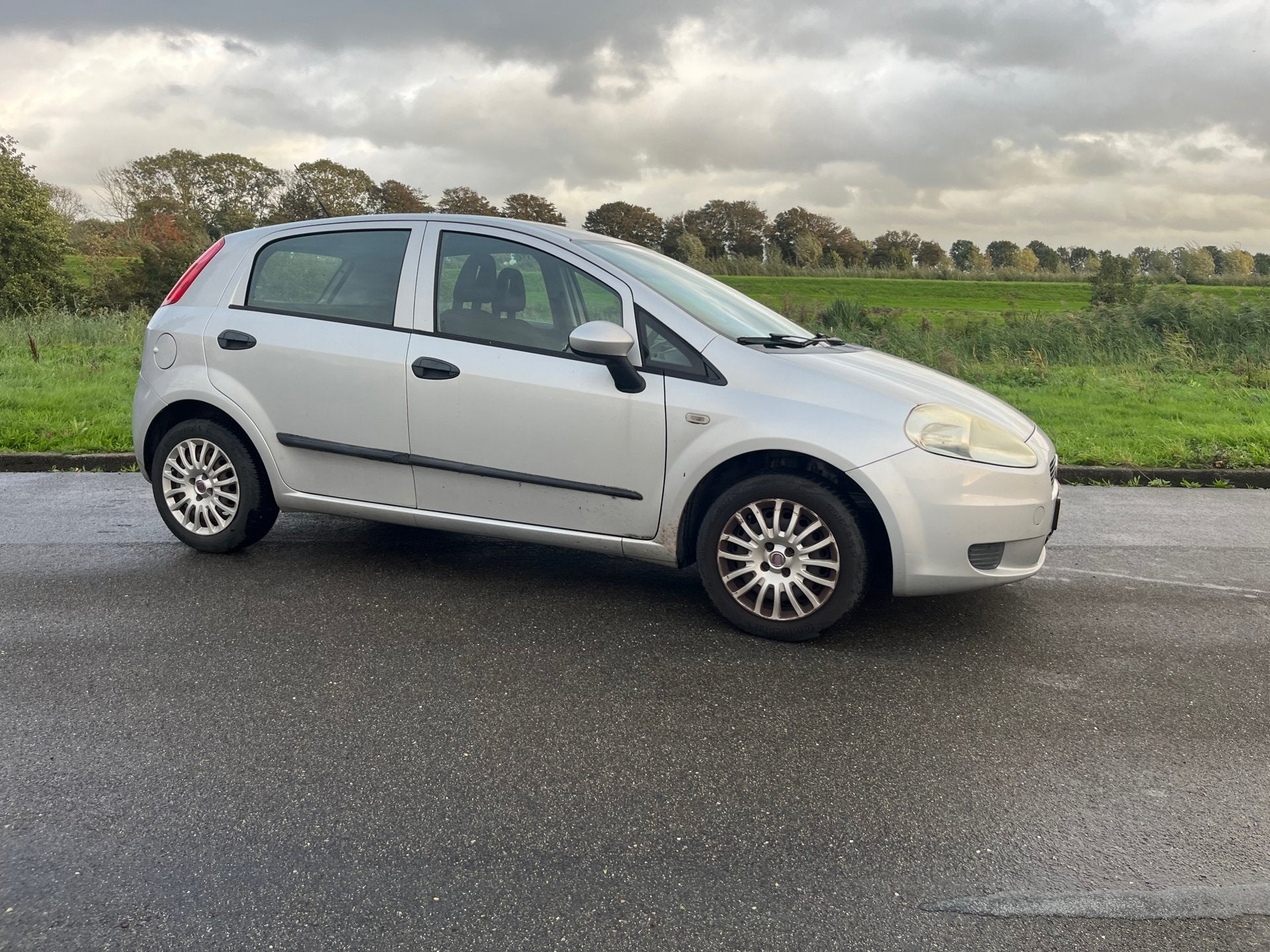 Fiat Grande Punto 1.2 Actual BJ 2010 /* APK GEKEURD /* AIRCO, Auto's, 1005 kg, 1242 cc, 4 cilinders, 400 kg