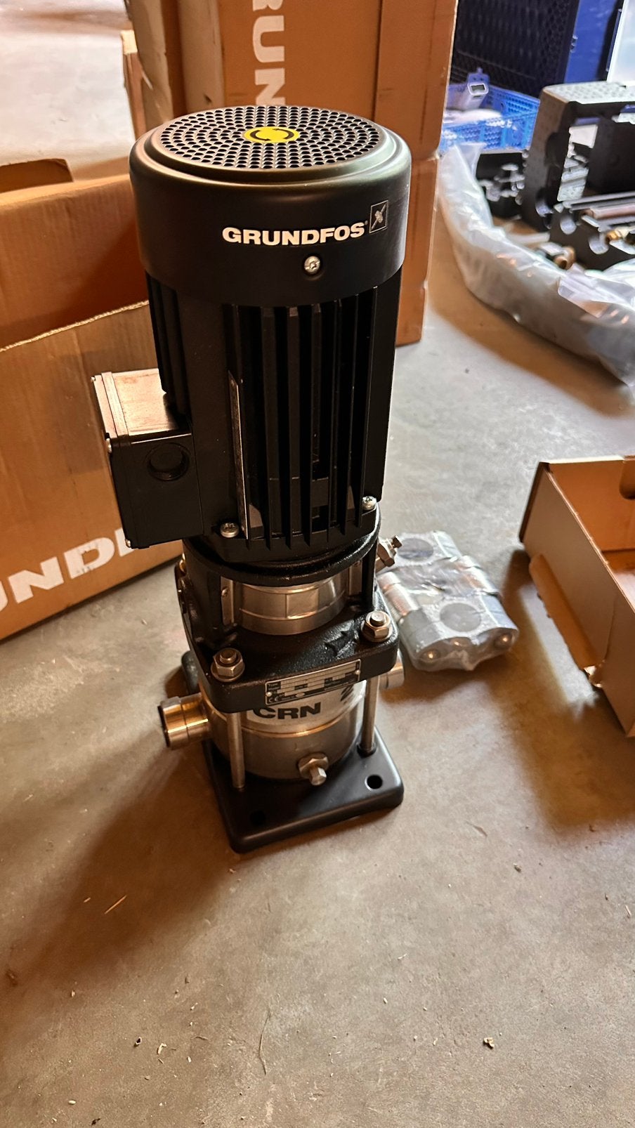 Grundfos pompen, Ophalen, Nieuw