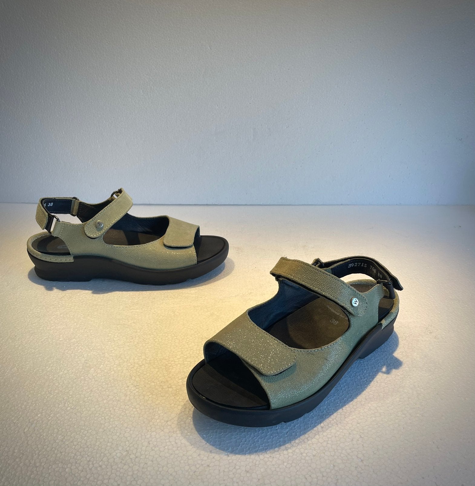 Wolky Comfort sandalen klittenband - schoenen licht groen 38, Ophalen of Verzenden, Groen, Sandalen of Muiltjes